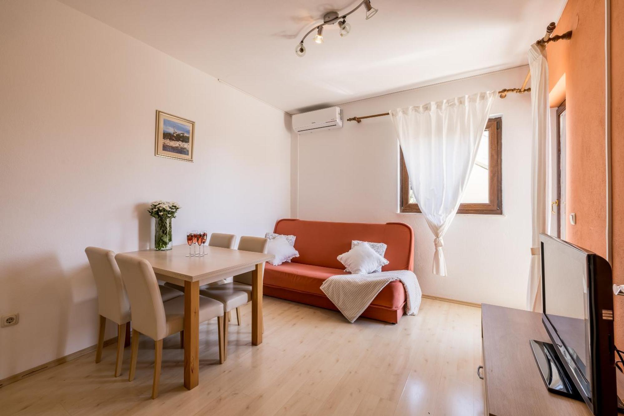 Holiday Home Krishto Trogir Exteriör bild