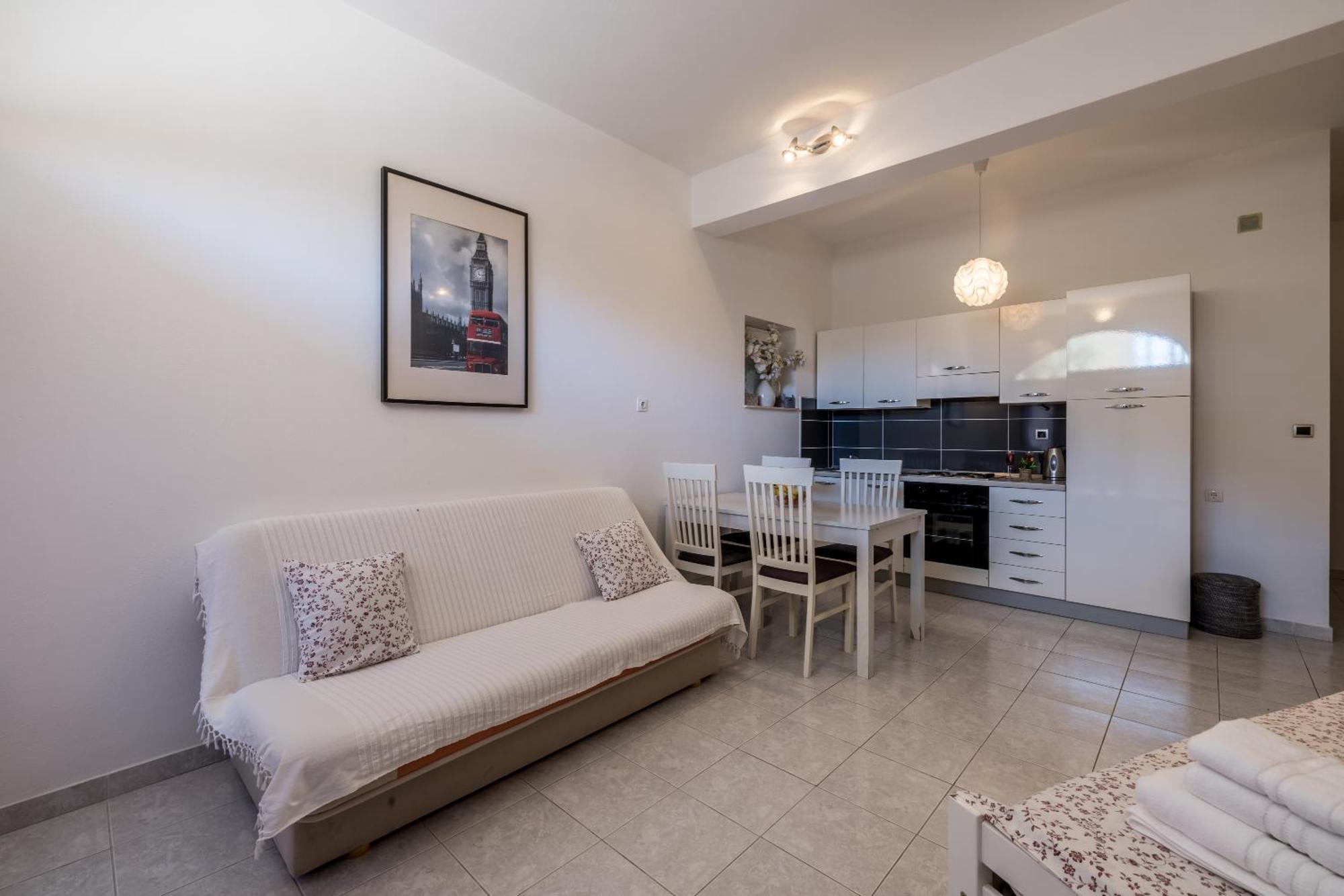 Holiday Home Krishto Trogir Exteriör bild
