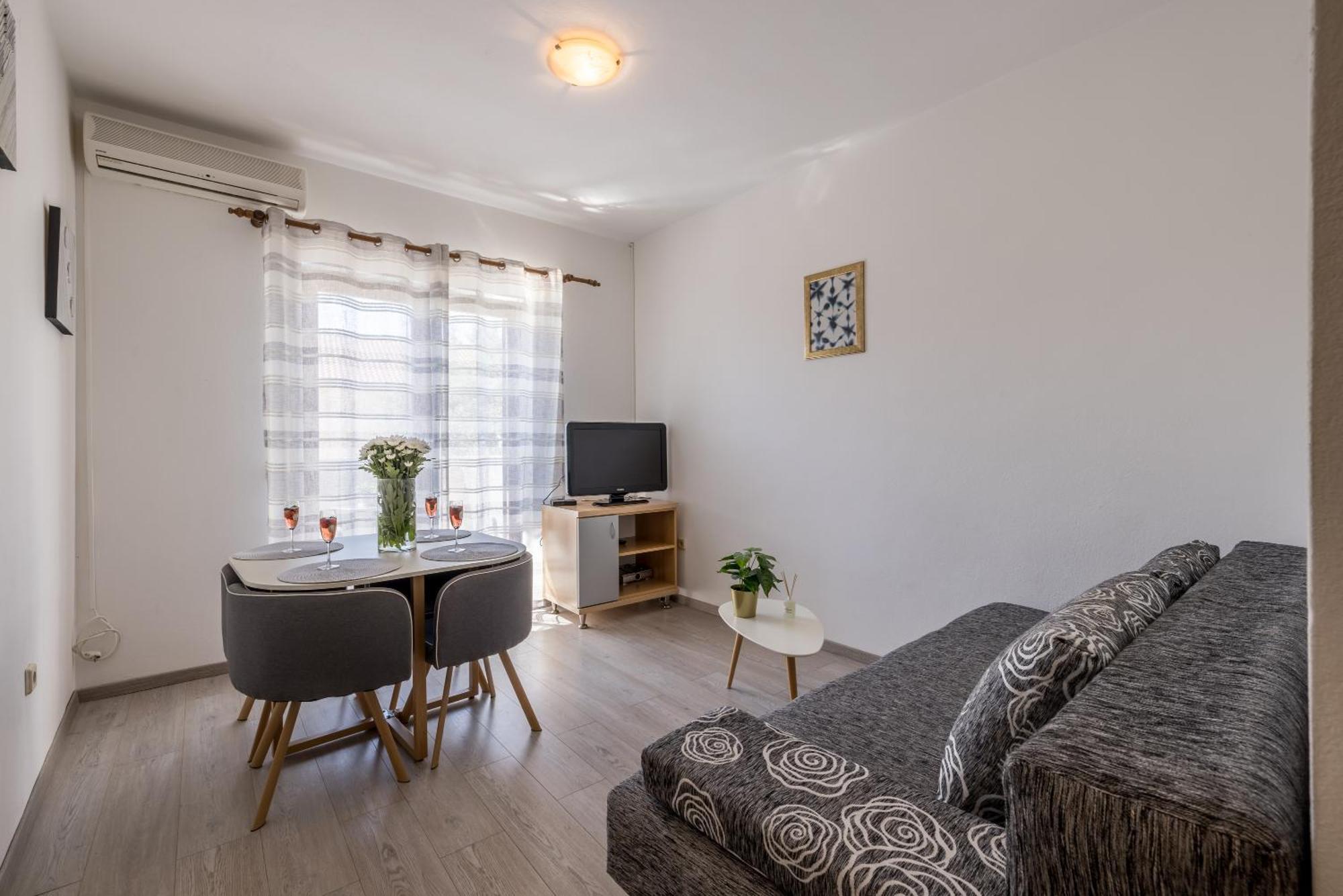 Holiday Home Krishto Trogir Exteriör bild