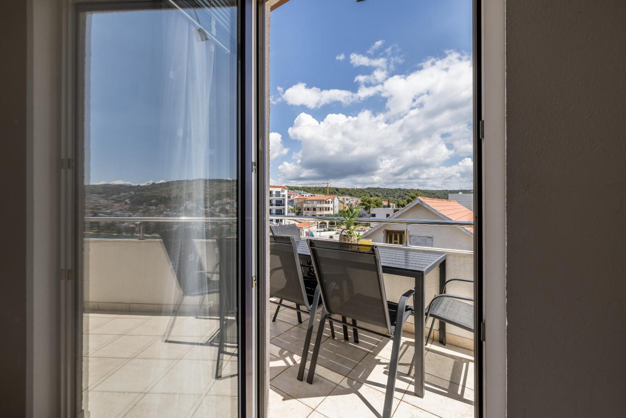 Holiday Home Krishto Trogir Exteriör bild