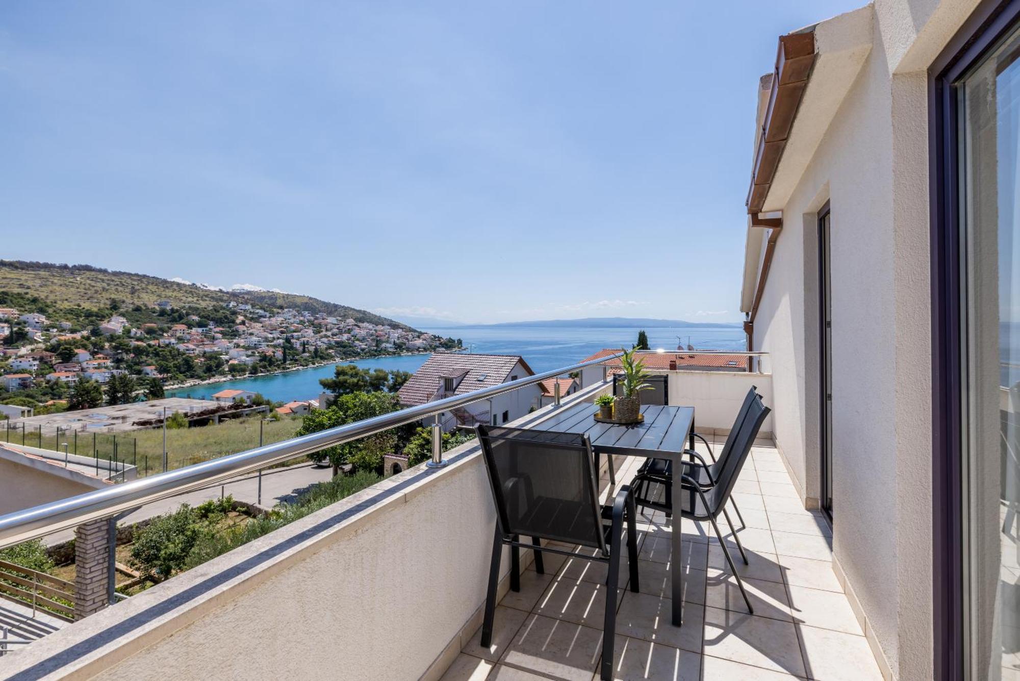 Holiday Home Krishto Trogir Exteriör bild