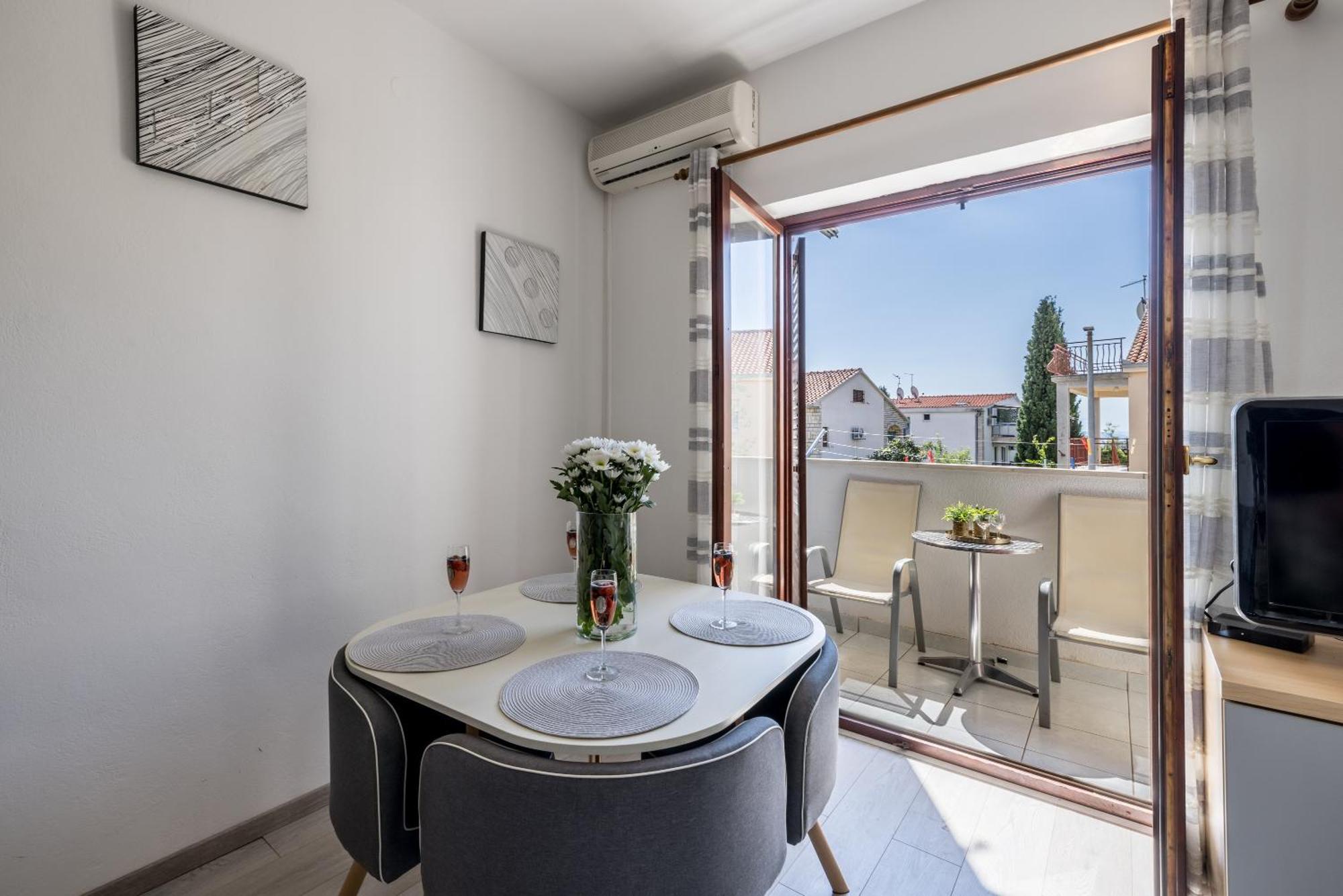 Holiday Home Krishto Trogir Exteriör bild